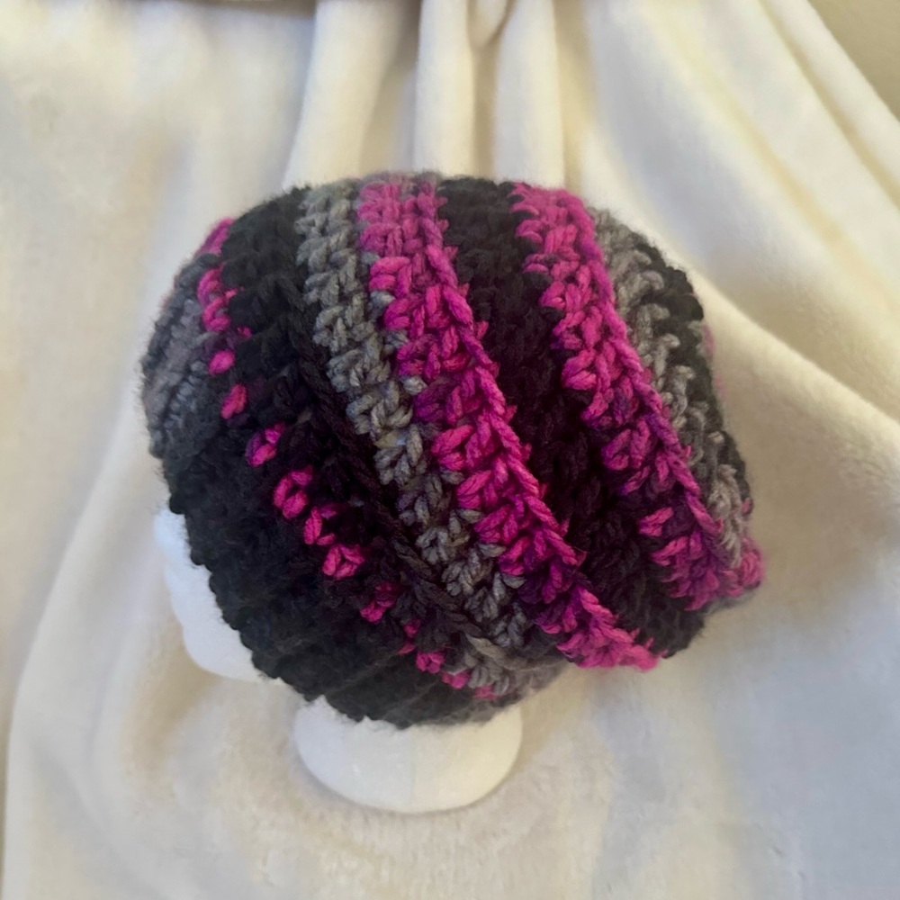 Beanie - Slightly slouchy - Picture 4 of 6